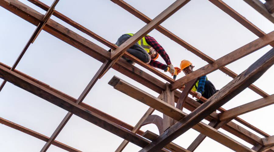 Professional residential roofers in Newtown, IN